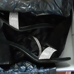 Black Chelsea MORRLAND heels